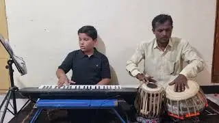ओढणी चुनरिया तेरे नाम की हार्मोनियम धून वाजवताना शिवम थोरात व गुरु जनार्दन लोहार 