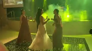Dança de Casamento. Noiva com Madrinhas