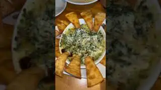 Have you tried spinach dip with flat bread dippers instead of tortilla chips? OMGGGG 😋😋😋