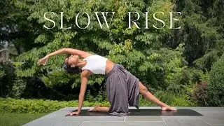 Slow Rise | 15 min Feel Good Morning Yoga