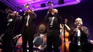 New Orleans Jazz Band of Cologne +1 plays 