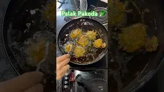 PALAK PAKODA RECIPE! #recipe #cooking #shortsfeed #food