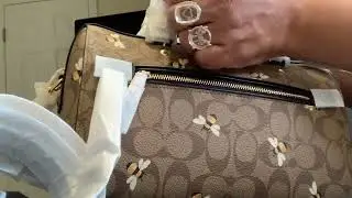 🐝 💛🐝  COACH ROWAN SATCHEL UNBOXING / BEE PRINT /  SPRING 2022 COLLECTION 🐝💛🐝