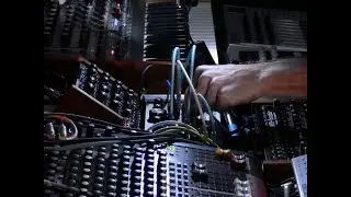 Analog Synthesizer Live Techno  - S&AElig;LA