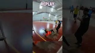 Lance lend&aacute;rio! Defendi o penalty e fiz o gol no rebote!  #defesas #futsal #defesasdegoleiro