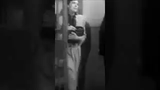 Bob Hope & Dorothy Lamour&rsquo;s Classic Hollywood Comedy Moment! 😂🎬&rdquo;