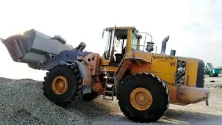 Volvo L220 review