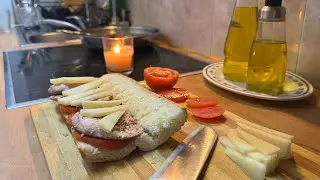 Bocadillo de lomo y queso