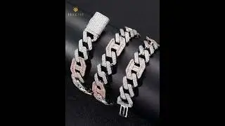 chains and bracelets #jeskiss #chains #bracelets #hiphopjewelry