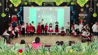 VILLANCICO  EN INGLÉS CUATRO AÑOS A Y  B