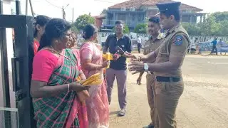 🛑 முல்லைத்தீவில் தொடரும் பதற்றம் அரச அதிகாரிகளால்  தொடரும் பதற்றம் வீதிகளில் இருக்கும் மக்கள் 
