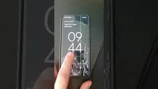 Google Pixel with green line issue
