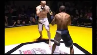 Clash of Warriors - No Way Out - Fight 11 round 1 - Martin Stapleton vs Ashley Smith