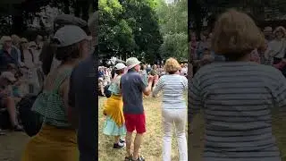 Зрители тоже не удержались - фестиваль