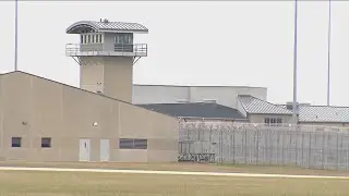 Illinois lawmakers criticize prison mail change, citing delivery issues