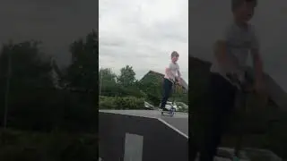 Alex pow lands finger whip