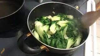 Cooking traditional Chinese food in 5 minutes little cabbage easy step
