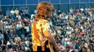 A Timeless Performance of &ldquo;Ventura Highway&rdquo; - America (Live 1989)