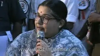 Jayalalitha accuses Intelligence Department of withholding information