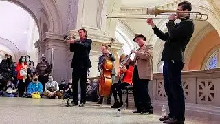 Live Jazz Age Music at NYC Metropolitan Museum Date Night | Mike Hashim New Orleans Foot Warmers