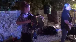 Sylvie Maubert et Yann Bellet à la Guinguette du Moulin France.