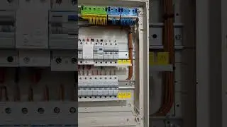 Всё стандартно и бюджетно #electrician #дизайнинтерьера #дизайндома #electrical