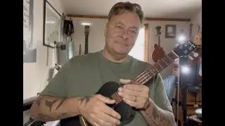 Klos Hybrid Carbon Fibre Ukulele Review by Andy Sankey