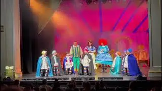 Tamworth Panto Snow White 'Don't Stop Me Now'