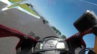 Phillip Island track day CBR600RR chasing liter bikes  Medium group