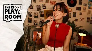 Annrain performs 'Paano Ngayong Pasko' LIVE at The PlayRoom!
