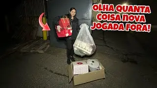 Olha quantas coisas novas jogadas fora no lixo das lojas dos Estados Unidos!🇺🇸