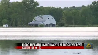 Floods threatening Highway 79 at the Cuivre River