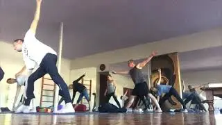 DelapanYoga 