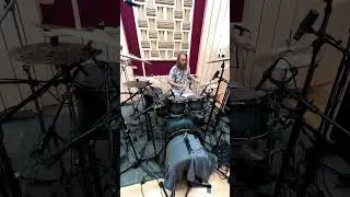 Drum jam at 🥵🥵 Engineer: Video: |