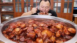 网友点的卤肉饭，阿强安排啦，肥而不腻，大口吃着超级过瘾【cram阿强】