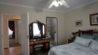 What a stunning 2 Bedroom Face brick Townhouse in Wilro Park