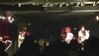 This Machine Is Me-The Hit