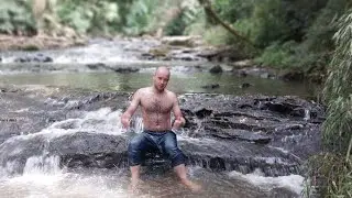 Today was the day to go to the Legru River waterfall.