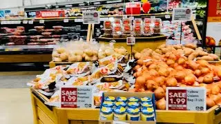Grocery time at the Schnucks ( not sponsored)