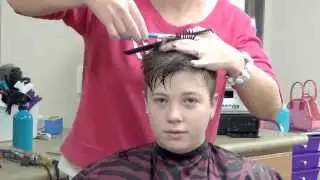 Women's Faux Hawk Cut | Clippers & Technique