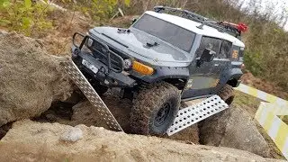 HPI Venture Toyota FJ Cruiser на треке с сенд-траками