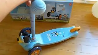Bluey Ride-N-Glide Buddies 3D Toddler Scooter.  Stable and good enough for a 3 year old!