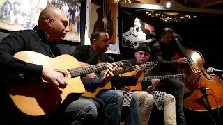 Paulus invites Samuel Tomas Ron and Armando 1 - Blue bossa