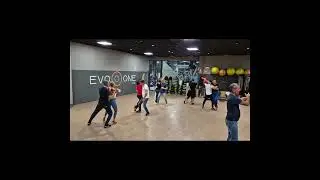 CORSI DI BALLI DI GRUPPO,HEELS,SALSA ,BACHATA,KIZOMBA CON MARA E MIRKOB ACCADEMIA...DOOS,TRES...