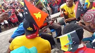 PNG Independence song by Hela Boys of Wawin National School of Excellence (Vid Credit @Papu_Kei )