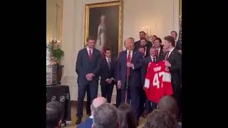 President Trump was just gifted a GOLD HOCKEY STICK and a Trump Jersey by the Florida Panthers 🔥