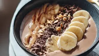 Protein Snickers Smoothie Bowl