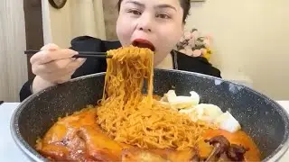 NUCLEAR Fire Noodles! 🌶️🍗 Eating Giant Chicken Legs & Creamy Egg Yolks Mukbang 🥵💦
