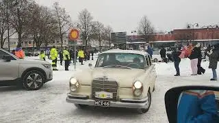 Vanhoja autoja haminassa