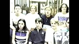 Капсула времени выпускного вечера 5-го класса школы Каннингем: выпуск 1998 года.